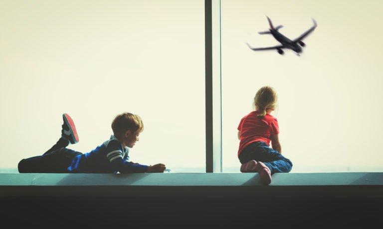 5 Handy Hints for flying with kids this Christmas